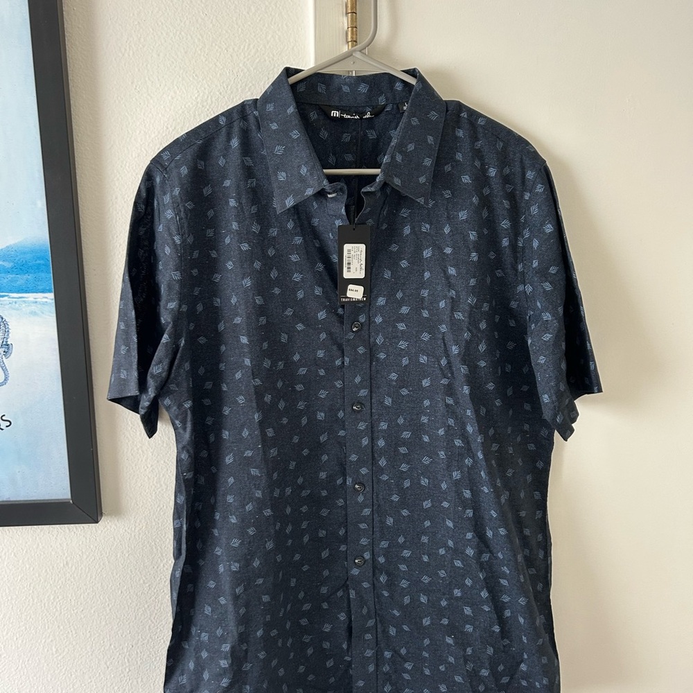 Men's Travis Mathew Black and Blue Patterned Shirt